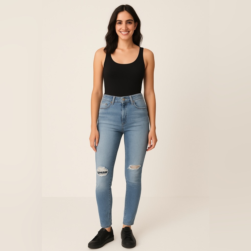 7 For All Mankind Skinny Jeans Size 27 (L) Light Blue Distressed Denim